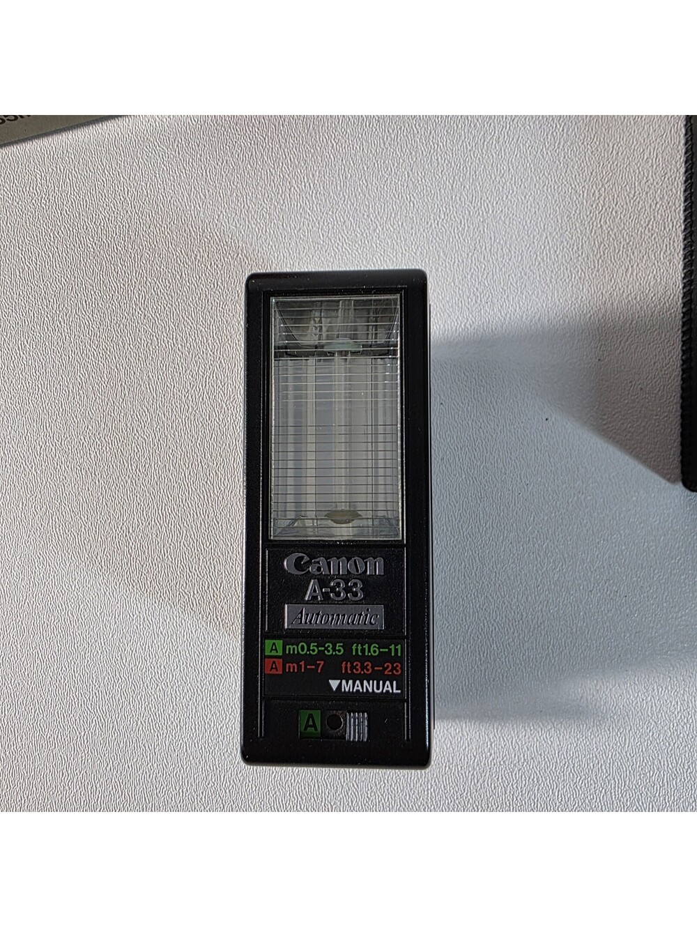 Canon A-33 Automatic Flash Unit Shoe Mount Universal Hot Shoe W/Box & Case